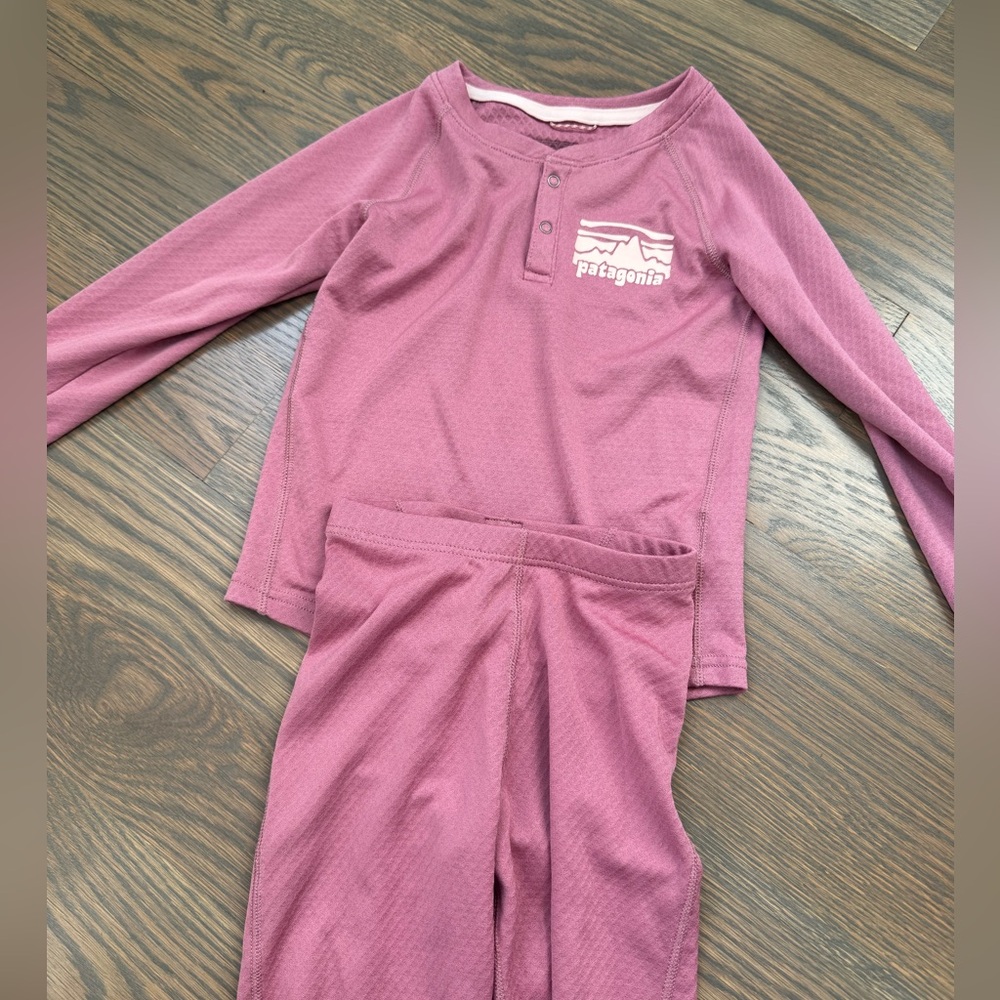 Patagonia Kids Base Layer in Mauve - 4T